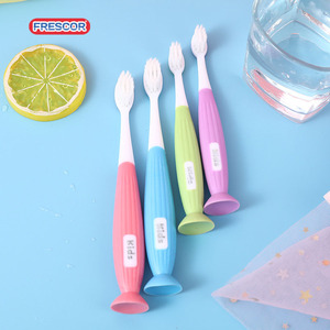 Brosse à dents à poils doux pour enfants de 3 à 8 ans - Product Image 6