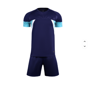 Camisas de Futebol Personalizadas por Atacado Azul/Vermelho Tamanhos Adulto e Juvenil Estilo em Branco Impressão de Logo em Vinil Transferível - Product Image 3