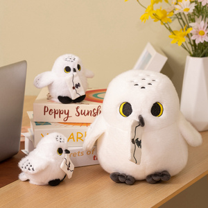 Peluche Gufo Bianco Hedwig Super Morbido in Cotone PP con Busta - Pupazzo Animale Imbottito a Forma di Gufo Cartone Animato - Product Image 3