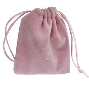 กระเป๋ากำมะหยี่เนื้อนุ่มราคาโรงงาน กระเป๋ากำมะหยี่แบบมีเชือกผูก - Product Image 1