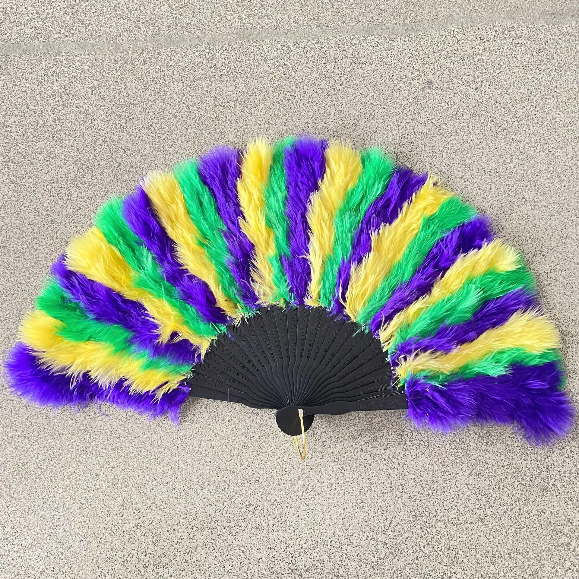 Venta al por mayor barato Mardi Gras ventilador de mano plegable grande Turquía marabú ventilador de plumas