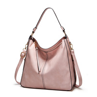 2025 nouveau européen américain Vintage Style rétro sac fourre-tout pour les femmes grande capacité une épaule diagonale sac à cheval deux poignées