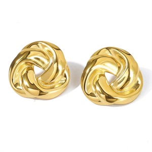 Pendientes de Acero Inoxidable Chapados en Oro, Personalizados, de Moda, Sin Deslustre, con Diseño Hueco Irregular - Product Image 1