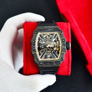 Montre Tourbillon Noire et Or pour Homme, Qualité Premium, Cadran Décoratif Or Ajoure, Style Décontracté et Sportif, Très Appréciée des Hommes - Product Image 2