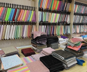 Vente en gros de tissus populaires en cuir pailleté épais pour les arcs à cheveux décoratifs Boutique chaussures boucles d'oreilles sac à main artisanat faisant canapé/sac - Product Image 5