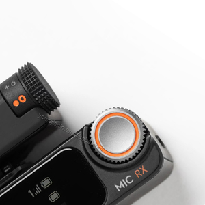 <span class=keywords><strong>DJI</strong></span> Mic <span class=keywords><strong>Mini</strong></span> (<span class=keywords><strong>2</strong></span> TX + 1 RX + Estuche de Carga) Micrófono Inalámbrico con 48 Horas de Operación para Transmisión y Grabación de Audio <span class=keywords><strong>DJI</strong></span> Mic <span class=keywords><strong>Mini</strong></span> - Product Image 3
