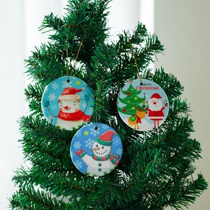 Ornements en céramique ronds de 3 pouces pour la décoration de Noël, couleur personnalisée, impression UV/sublimation, vente en gros d'usine - Product Image 3