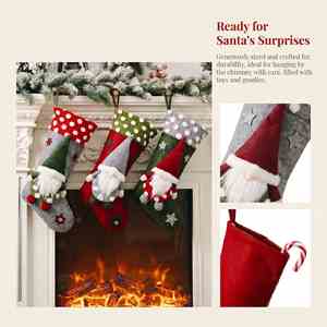 Chaussettes de Noël en feutre style Gnome Nordique, Sacs cadeaux en peluche sans visage de Père Noël |   Décoration de cheminée pour les fêtes scandinaves - Product Image 2