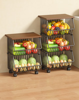 Chariot de rangement de cuisine à trois niveaux en métal avec paniers en fil métallique et roulettes pour fruits, légumes, collations et jouets