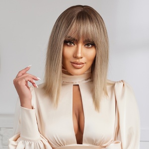 Perruques pour femmes droites moyennes et longues brun à <span class=keywords><strong>blond</strong></span> clair <span class=keywords><strong>cheveux</strong></span> artificiels longs perruques synthétiques mates en maille rose - Product Image 4