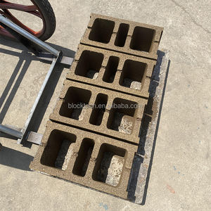 Máquina semiautomática <span class=keywords><strong>de</strong></span> <span class=keywords><strong>bloques</strong></span> <span class=keywords><strong>de</strong></span> <span class=keywords><strong>cemento</strong></span>, herramienta <span class=keywords><strong>para</strong></span> pavimentación <span class=keywords><strong>de</strong></span> <span class=keywords><strong>bloques</strong></span> semiautomática <span class=keywords><strong>manual</strong></span>, <span class=keywords><strong>de</strong></span> 4 a 35 qt4-35, <span class=keywords><strong>para</strong></span> hormigón hueco, el precio más bajo - Product Image 1