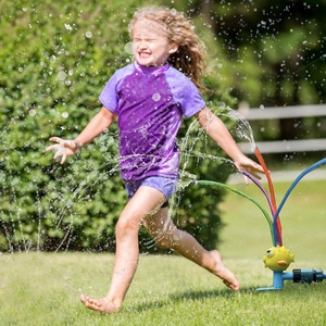 Mejor SportGarden al aire libre Rotary Water Play Water Spraying Toy BackYard Fun Wacky Wiggles Water Sprinkler Toy para niños - Product Image 5