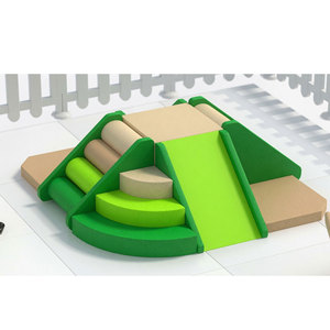 Poutre d'équilibre en bois pour aire de jeux intérieure, blocs de support verts, équipement de jeu éducatif, capacité 100-500 kg pour plus de 10 utilisateurs - Product Image 4