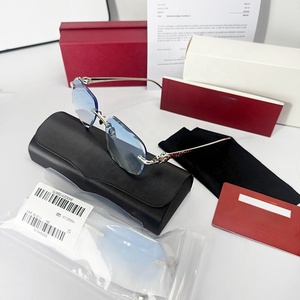 Lunettes de <span class=keywords><strong>soleil</strong></span> de <span class=keywords><strong>marque</strong></span> de haute qualité avec étui, protection UV400, monture métallique sans bords taillée au diamant, lunettes de créateur en métal - Product Image 1
