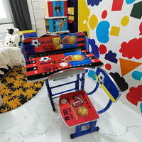 Ensemble Chaise et Table d'Étude pour Enfants, Design Bois Moderne d'Aspect Authentique, Décoratif avec Montre, pour Maison, Bureau, Chambre, École et Salon