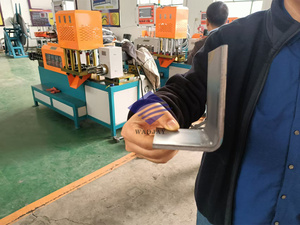 เครื่องขึ้นรูปตัวหนีบท่อเครื่องทำแคลมป์ไฮดรอลิก CNC - Product Image 5