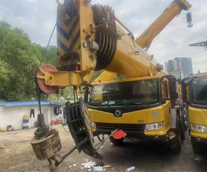 XCM XCT100L7 100t grúa todoterreno usada XCT100 XCT110 QAY200 XCA300 grúa móvil todoterreno - Product Image 1