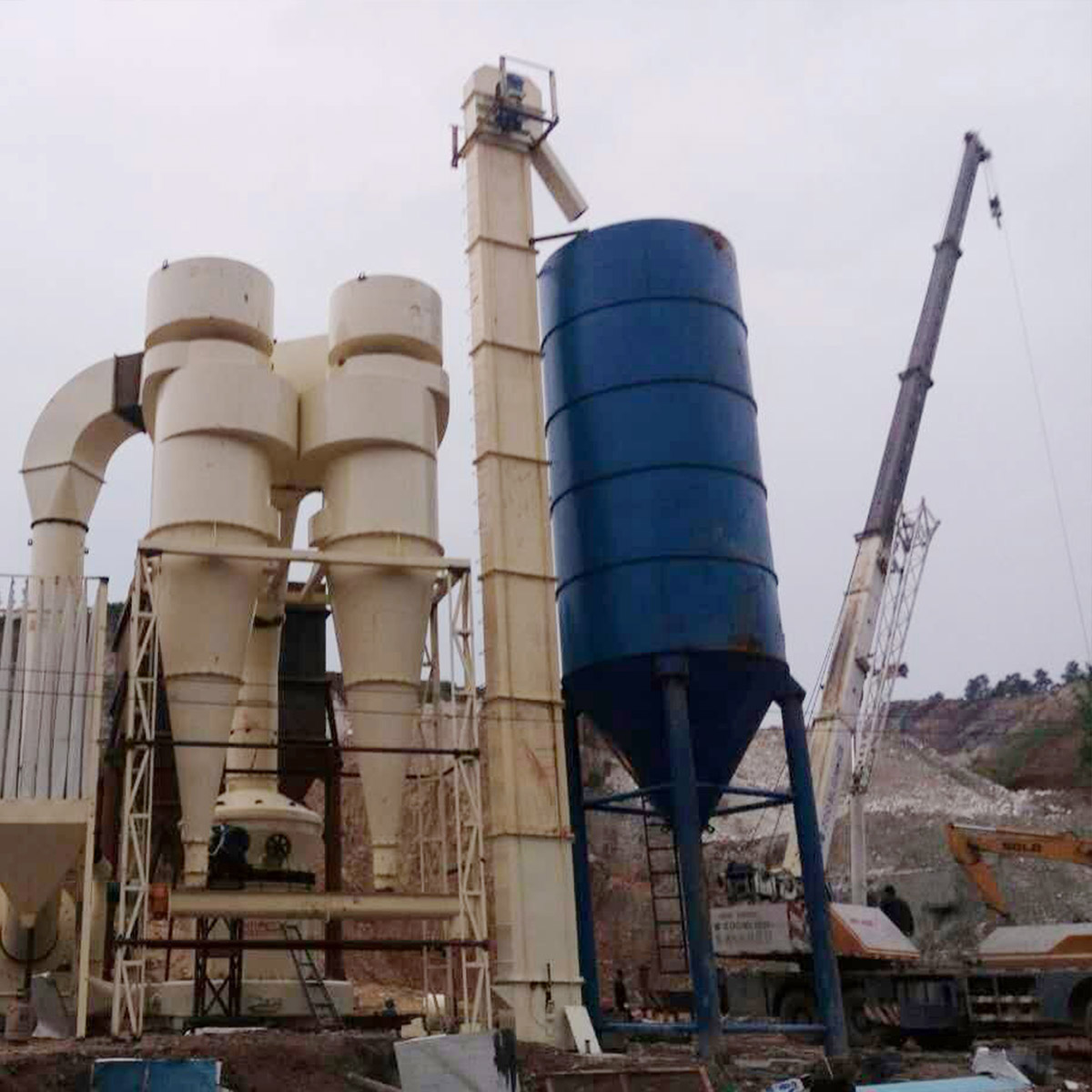 приемный бункер 70м3. песочный бункер. противоатомный бункер тито. шнек контейнерный. контейнер со шнеком.