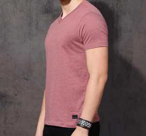 เสื้อยืดคอกว้างทรงปกติสำหรับผู้ชาย แขนสั้น สีพื้น ผ้าถักเนื้อนุ่ม น้ำหนัก 220 กรัม โพลีเอสเตอร์/คอตตอน สีม่วงอมเทา - Product Image 1