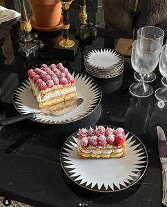 Ensemble d'assiettes en porcelaine fine écologique moderne, vaisselle en porcelaine de style européen, vaisselle réutilisable pour les dîners et les cuisines - Product Image 2