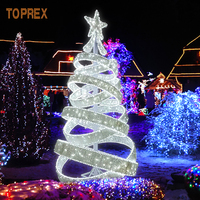 Arbre de Noël en spirale 3D blanc imperméable pour l'extérieur, éclairage LED, matériau d'usine pour les décorations de paysage de la maison de vacances