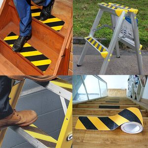 Ruban antidérapant en PVC noir imperméable fort adhésif pour la sécurité des sols pour les escaliers Ruban d'avertissement antidérapant en <span class=keywords><strong>carborundum</strong></span> pour - Product Image 5