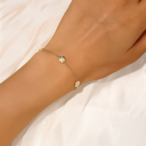 Bracelet de luxe pour femme, tendance, forme ronde, perle blanche de qualité AA, argent 925, plaqué or 18 carats, chaîne et maillons - Product Image 3