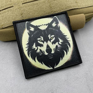 Parches de tela rectangulares con estampado de tigre, lobo y leopardo de la marca YYQN, con gancho y bucle, lentejuelas, fieltro y resina para prendas tácticas de exterior y bolsos. - Product Image 3