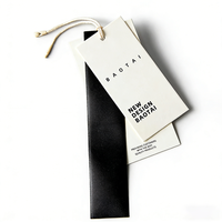 Étiquettes suspendues personnalisées en papier écologique pour vêtements, en gros, vierges/imprimées, étiquettes de prix pour vêtements, étiquettes avec logo OEM, sacs pour vêtements
