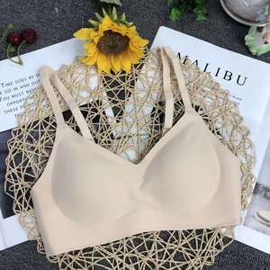 บราดันทรงแบบสามเหลี่ยม สายคล้องคอ ระบายอากาศดี ประดับคริสตัล ผ้าลูกไม้ถักไร้รอยต่อ ไร้โครง เป็นมิตรต่อสิ่งแวดล้อม บราเซ็กซี่สำหรับผู้หญิง ลดราคาพิเศษ - Product Image 4