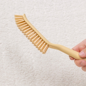 Brosse de nettoyage multi-usages à poils durs : outil pour tapis, chaussures et meubles (poignée ergonomique) - Product Image 5