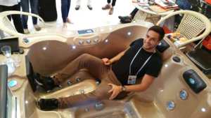 5 personas al aire libre <span class=keywords><strong>Pub</strong></span> Hotel hostal Spa Baño de hielo en el suelo sobre el suelo bañera de hidromasaje de masaje grande con escaleras - Product Image 5