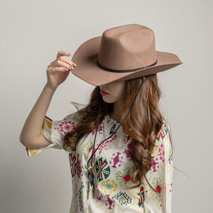 Chapeau de <span class=keywords><strong>cowboy</strong></span> en feutre de laine 100% avec <span class=keywords><strong>ficelle</strong></span> attachée Chapeau en feutre unisexe à large bord OEM personnalisé disponible - Product Image 4