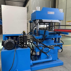 Pressa Vulcanizzatrice per Gomma da 100T per Corrimano di Scale Mobili in Gomma - Product Image 4
