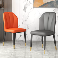 Chaise de salle à manger rembourrée moderne, chaise de salle à manger en cuir simple et luxueuse avec pieds en métal doré pour la maison, le restaurant, l'hôtel