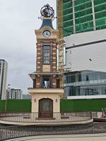 Leichter Stahlglockenturm, Mechanische Turmuhr, Puppenshow, Quadratischer Landschaftsglockenturm mit Uhr