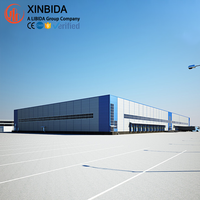 Bâtiment d'usine à grande portée, entrepôt préfabriqué en acier Q355B à connexion par boulons pour l'industrie