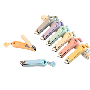 Coupe-ongles manuel portable anti-éclaboussures pour femmes, motif patte de chat mignon, design attrayant, respectueux de l'environnement - Product Image 1