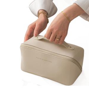 Rose Of No Mans Land Cosmetic Bag Beige Rectangle Portable Toiletries Storage Bag For Everyday Use - Product Image 5