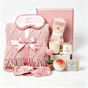Caja de Regalo Rosa Lista para Envolver, Caja de Regalo Spa Acogedora con Manta para Mujer, Perfecta para Condolencias, Cumpleaños y para Darle a Comprender que Te Estamos Pensando - Product Image 1