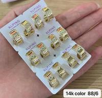 230519111 Bijoux Xuping Vente en Gros Offre Spéciale Haute Qualité Design Unique Mode Élégante Luxe Quotidien Boucles d'Oreilles Femme Couleur Or 14 Carats