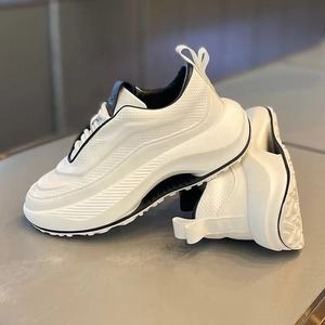 Chaussures de marche hiver homme femme 2026 Nouvelle tendance mode Baskets épaisses couple confortables décontractées sport rétro respirantes - Product Image 2