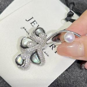 Broche papillon noir et feux d'artifice avec perles d'eau douce, épingle de col tendance, décoration de poitrine, motif d'abeille unique - Product Image 2