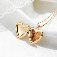Collier chaîne serpent avec pendentif médaillon cœur personnalisé en acier inoxydable 316L plaqué or PVD inaltérable et zircon, tendance et à la mode