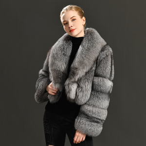 Veste en fourrure de <span class=keywords><strong>renard</strong></span> moelleuse de luxe, design OEM en gros, grand col en fourrure, véritable fourrure de <span class=keywords><strong>renard</strong></span>, manteau pour femmes - Product Image 1