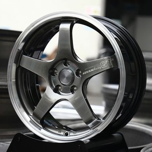 Jantes en alliage Matte Gunmetal Advan Racing GT 5x130 pour Honda Civic, Toyota GR86, Porsche 911 Turbo S, Porsche 911 992, <span class=keywords><strong>Audi</strong></span> R8 V10 - Product Image 2