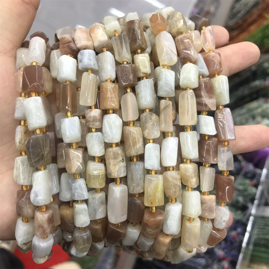 Pietra del sole colorata