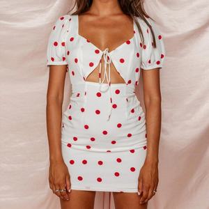 Vente en gros de robes pour femmes personnalisées OEM ODM de haute qualité, sexy, douces, à manches courtes, à pois, imprimées, décontractées, mini robes - Product Image 5