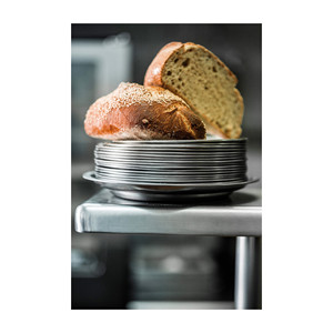 Piatto ovale in acciaio inox per uso a tavola - Product Image 2