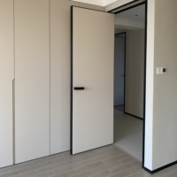 Porte de chambre cachée sans cadre de conception simple Porte invisible affleurante Porte invisible intérieure blanche